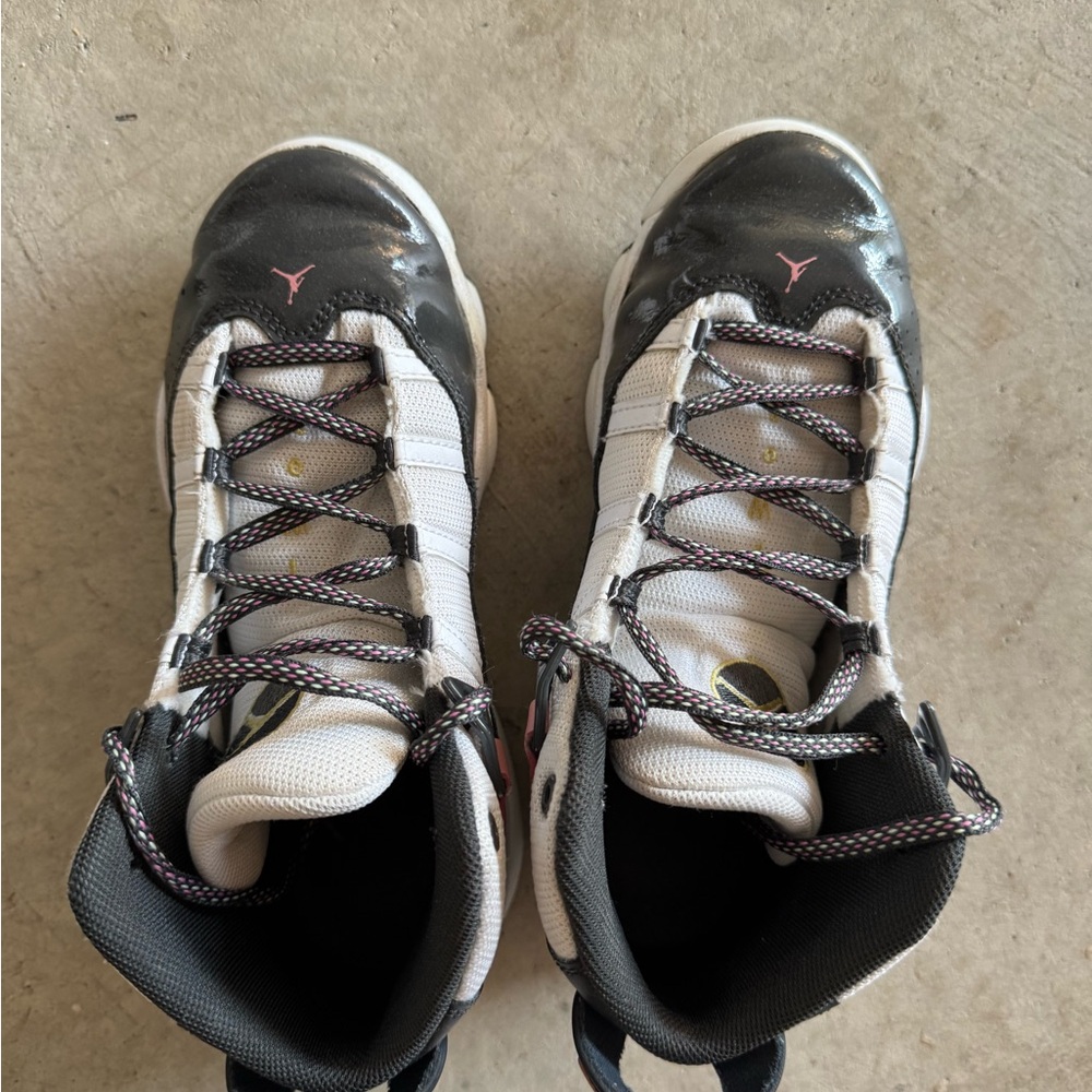 Nike Kids Sneakers Gray and White